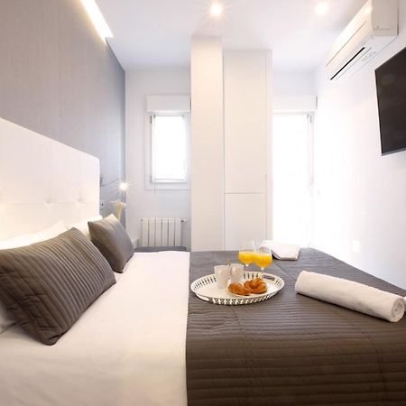Malasana Design By Madflats Collection Madrid Luaran gambar