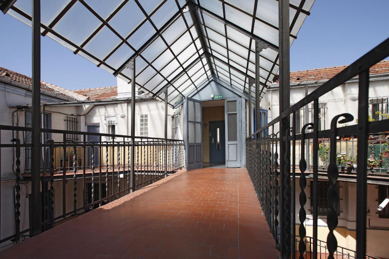 Malasana Design By Madflats Collection Madrid Luaran gambar