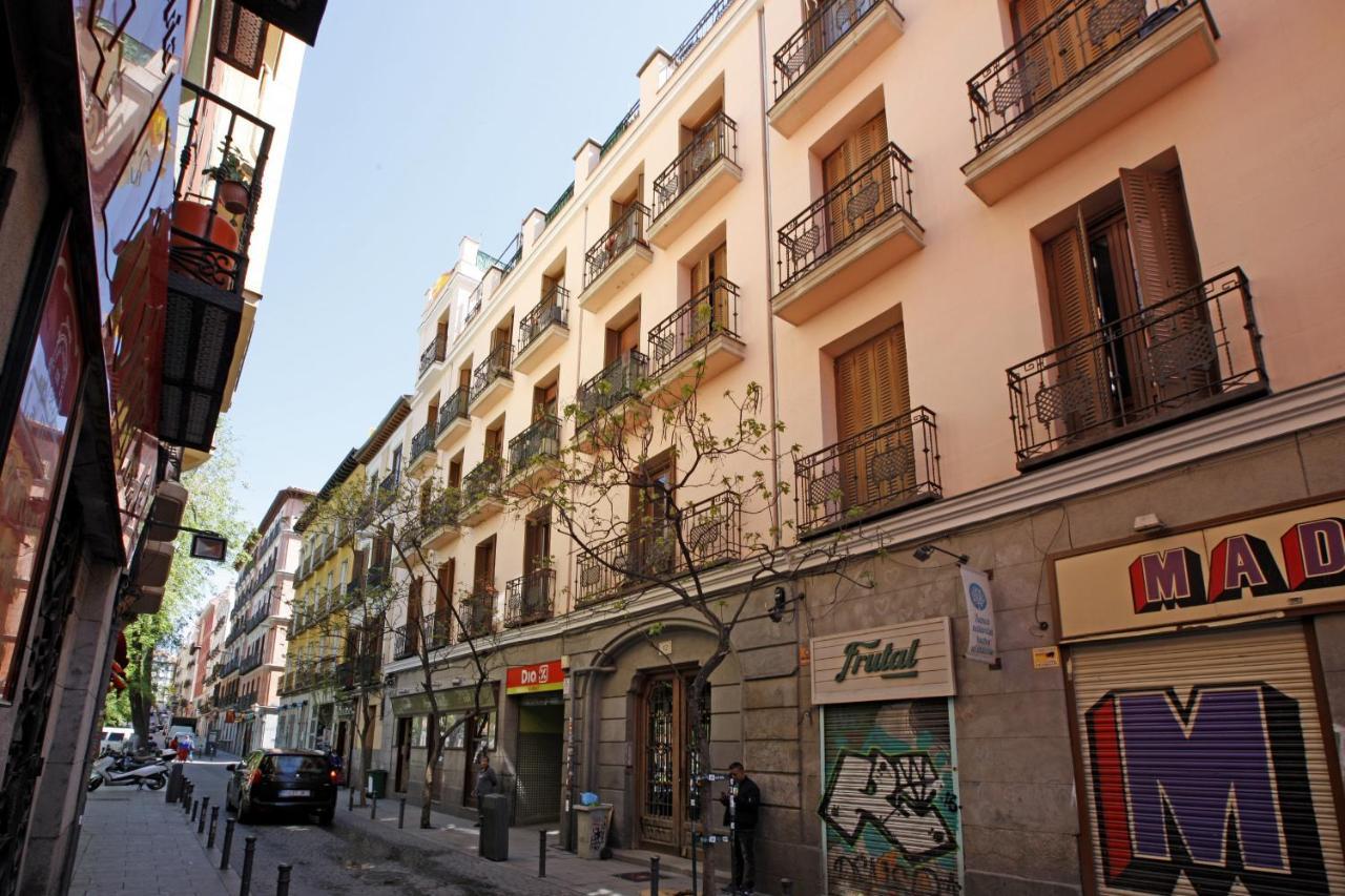 Malasana Design By Madflats Collection Madrid Luaran gambar