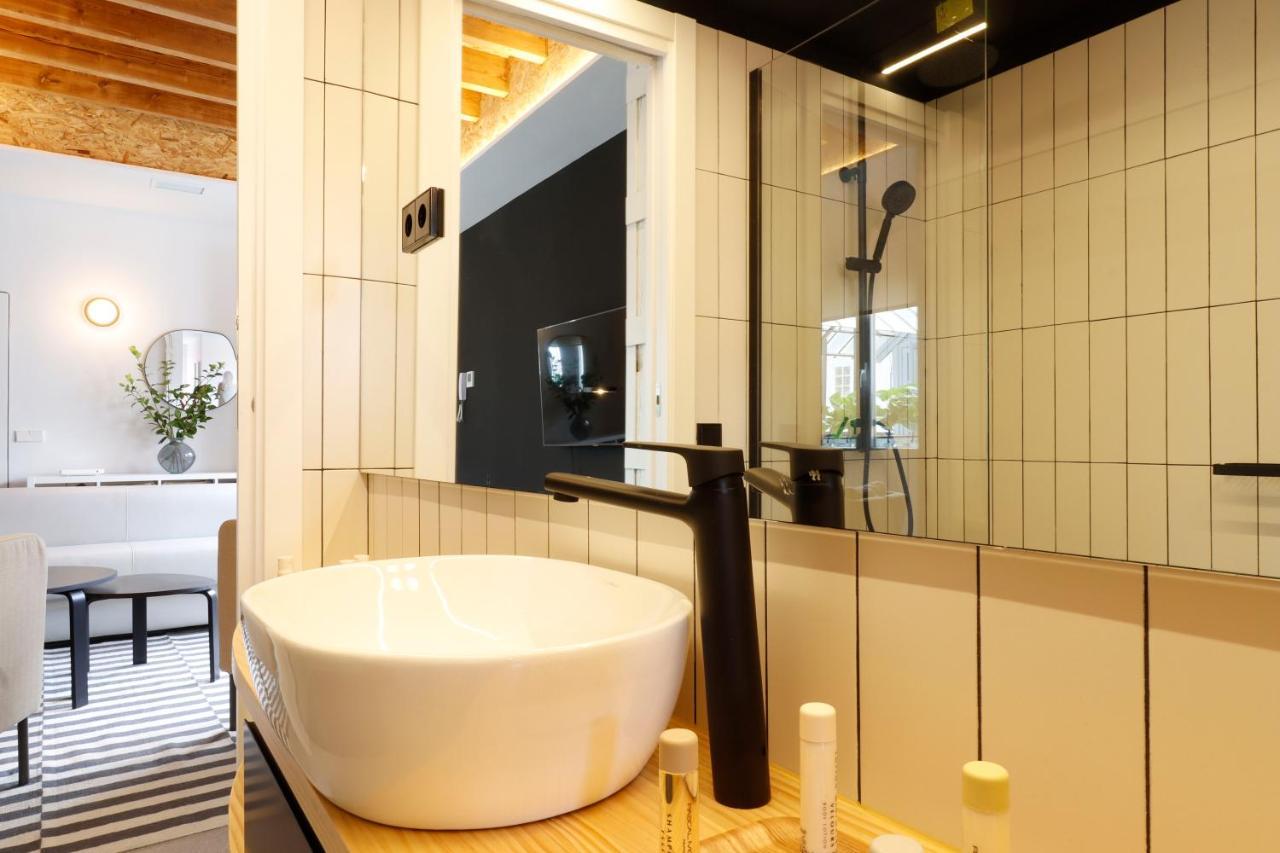 Malasana Design By Madflats Collection Madrid Luaran gambar