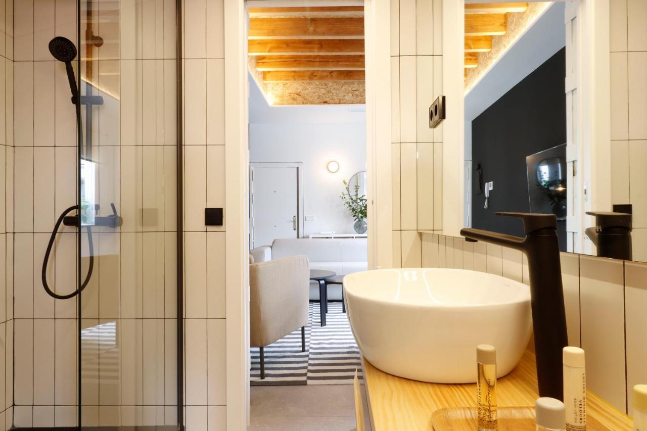 Malasana Design By Madflats Collection Madrid Luaran gambar