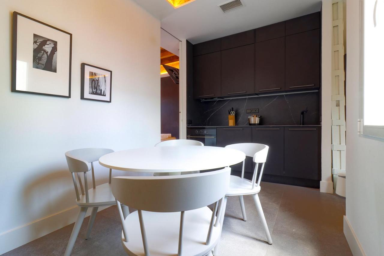 Malasana Design By Madflats Collection Madrid Luaran gambar