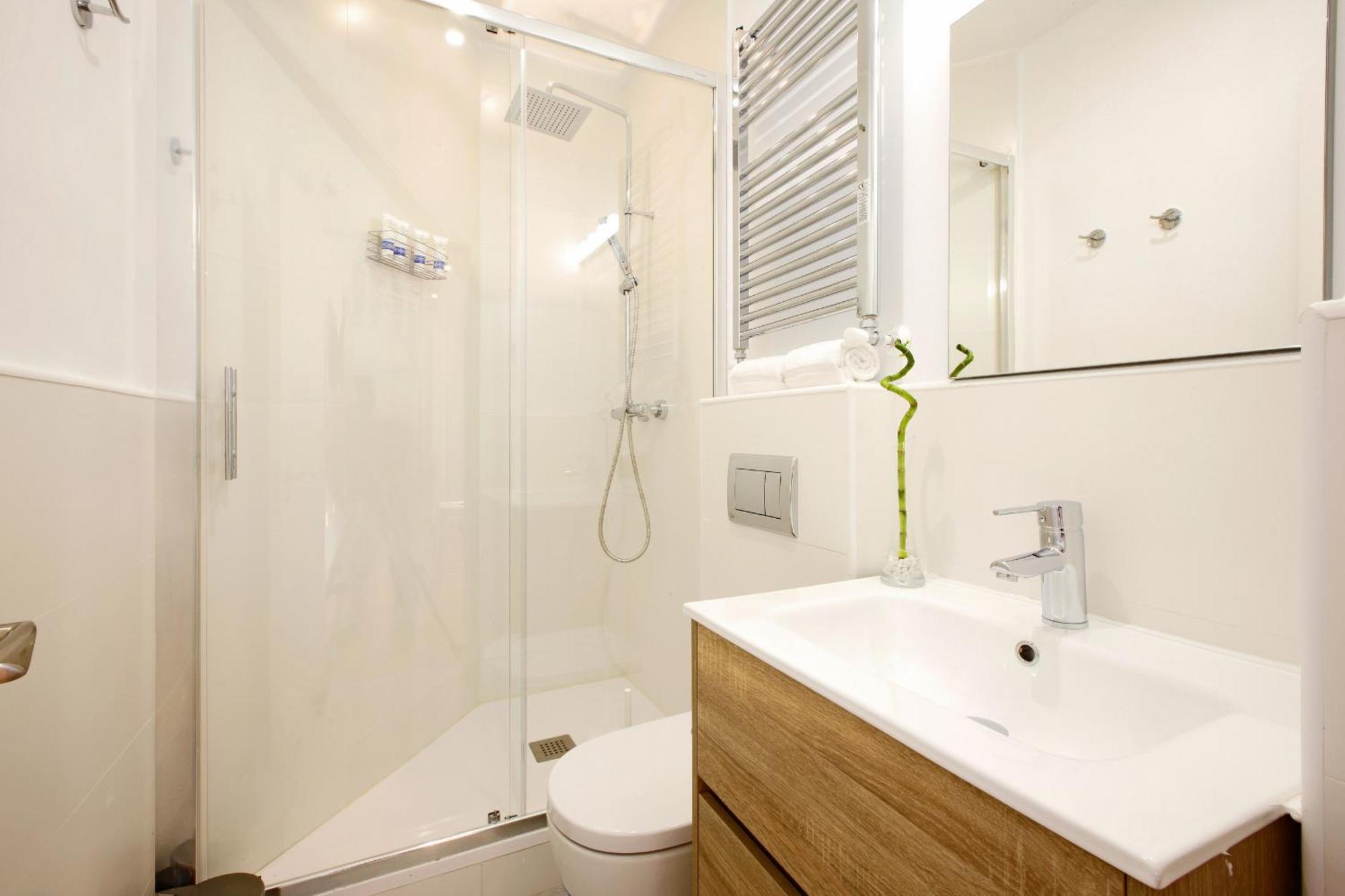 Malasana Design By Madflats Collection Madrid Luaran gambar